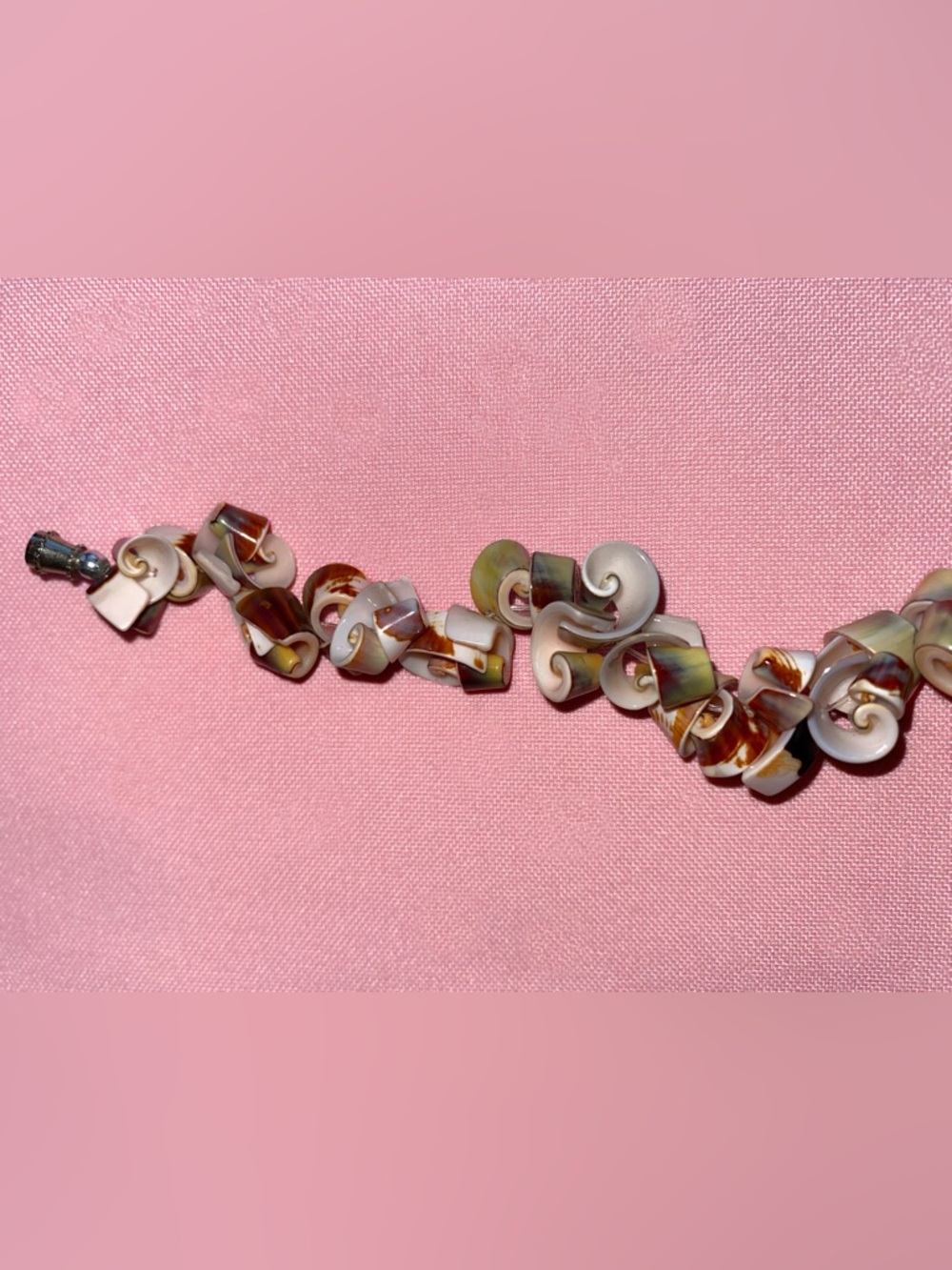 Genuine Seashell Bracelet Brown White Green Hawaii Island Mermaid Curly Conch - Picture 5 of 5